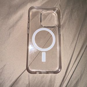 iPhone 14 pro OtterBox case. MagSafe